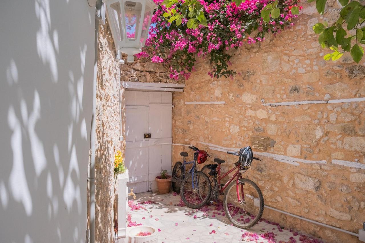 The Venetian Walls 'Central House With Private Courtyard - Charmy & Cheap' イラクリオン エクステリア 写真